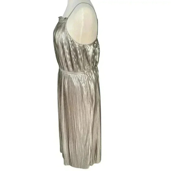 Banana Republic Metallic Pleated High Neck Strap Fit and Flare Dress Size 8 - Picture 6 of 16